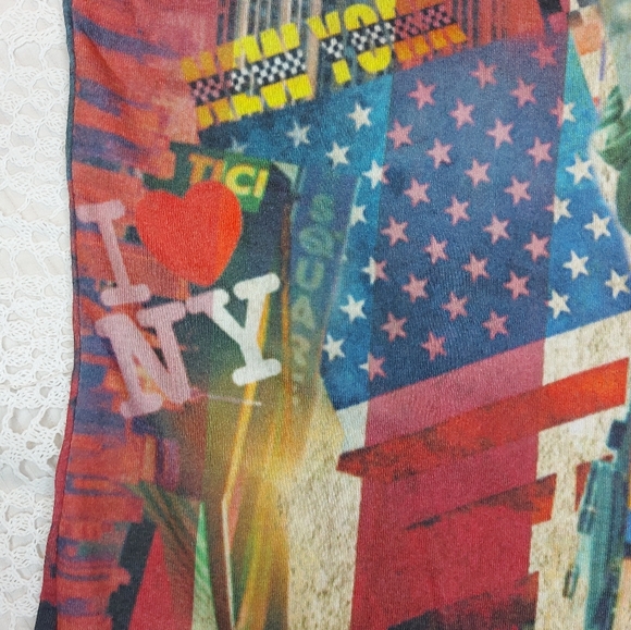 Yves St Laurent Inspired New York Novelty Print Short Sleeve Top Sz M - Picture 8 of 10